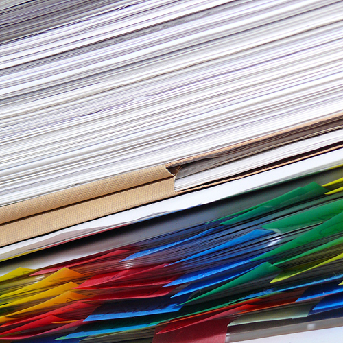 Wichtige Dokumente im Sterbefall Wichtige Dokumente im Todesfall sind: Personalausweis, Geburts- oder Heiratsurkunde, Vesicherungsunterlagen